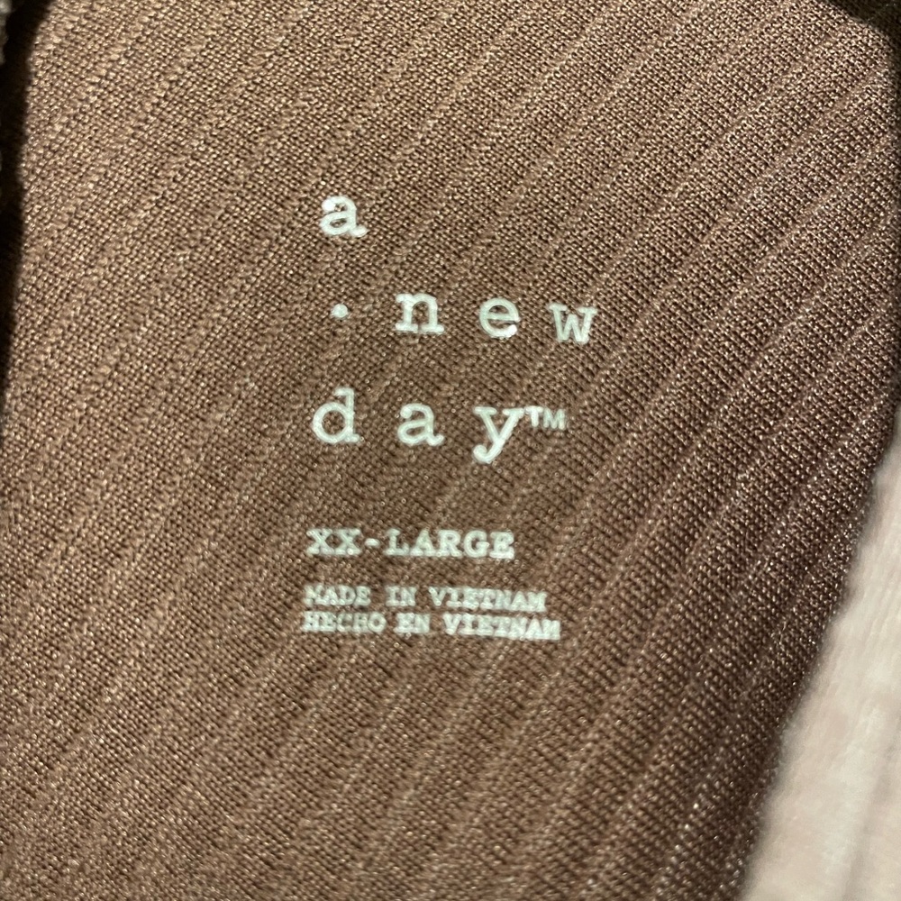 π‘πͺπ’π§ A New Day Ribbed Sweater π€π - Picture 4 of 6